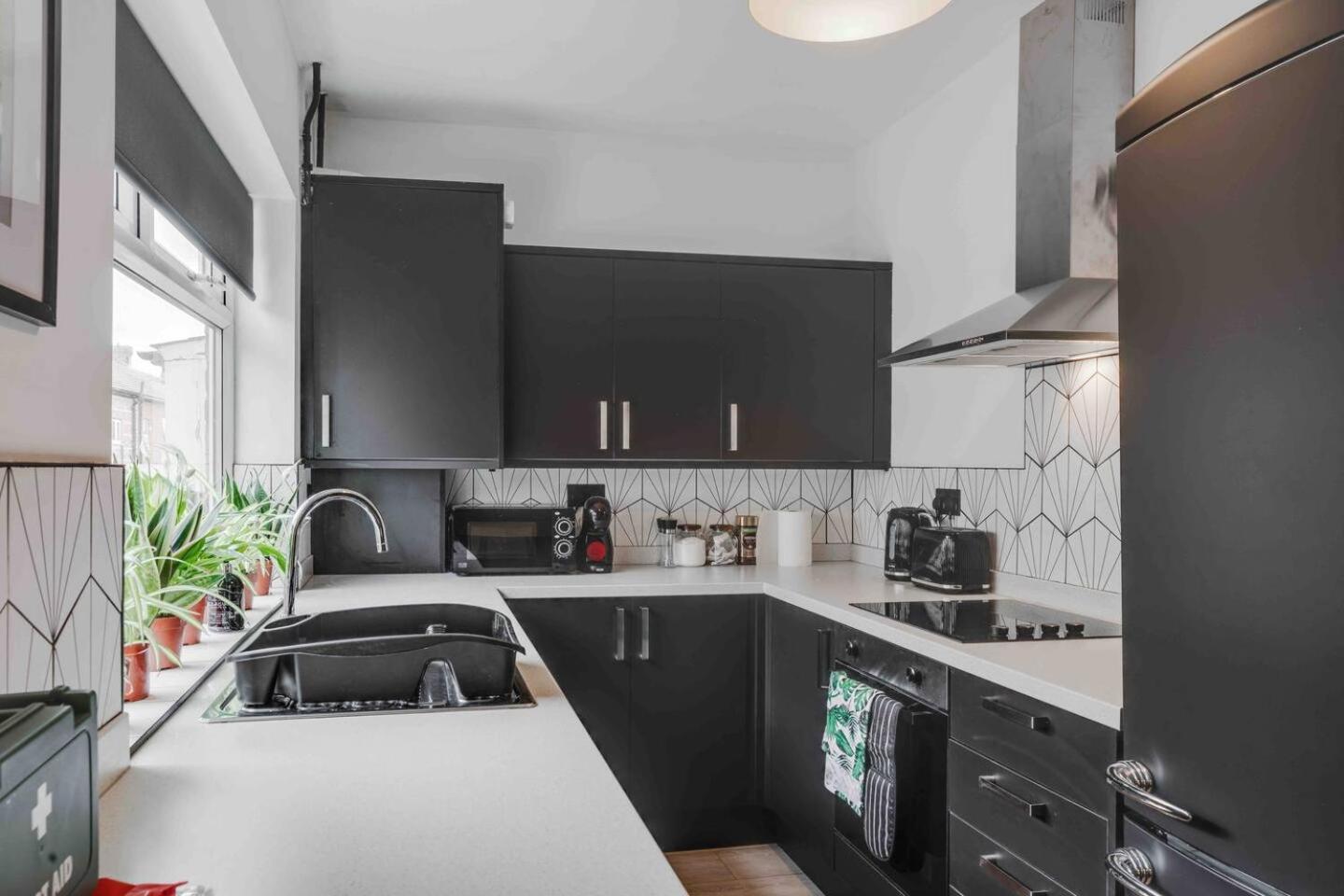 3-Bed Scouse House Near Anfield & Goodison Villa Liverpool Eksteriør bilde